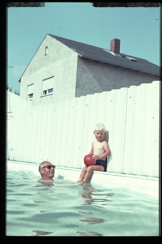 09.Regensburg jun 1966 Papa,Peter.JPG